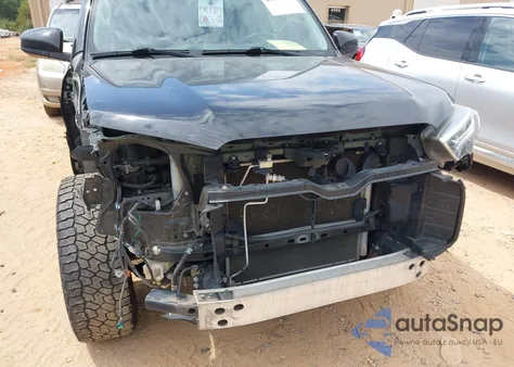 2019 Toyota 4Runner Sr5 z USA, uszkodzony, nr VIN JTEBU5JR0K5632098